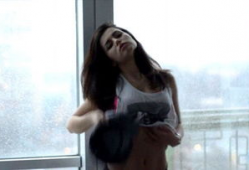 美女曝光视频,美女曝光视频引发网友热议，真相究竟如何？